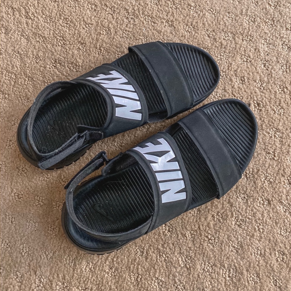 🚫SOLD on Mercari🚫 Nike Tanjun Sandals